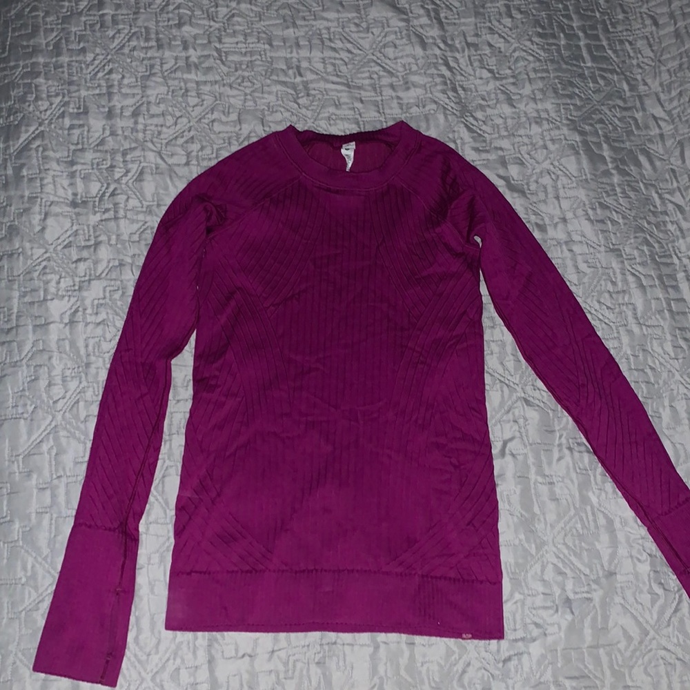 lululemon textured athletic long sleeve shirt